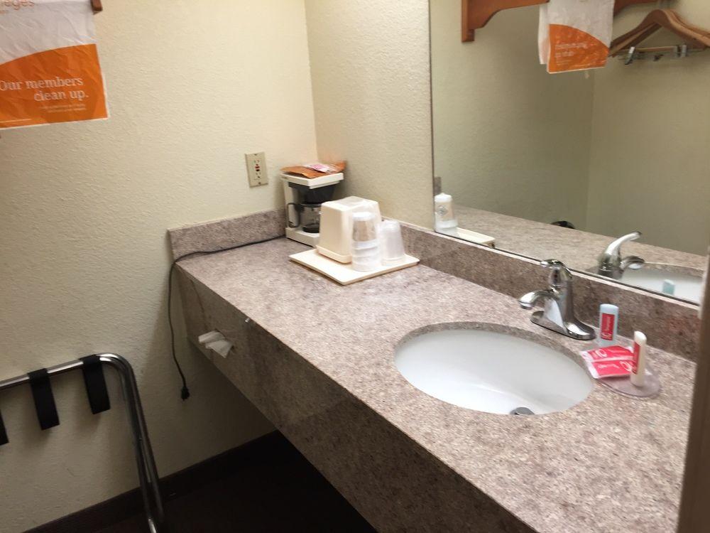 Econo Lodge Dothan Extérieur photo