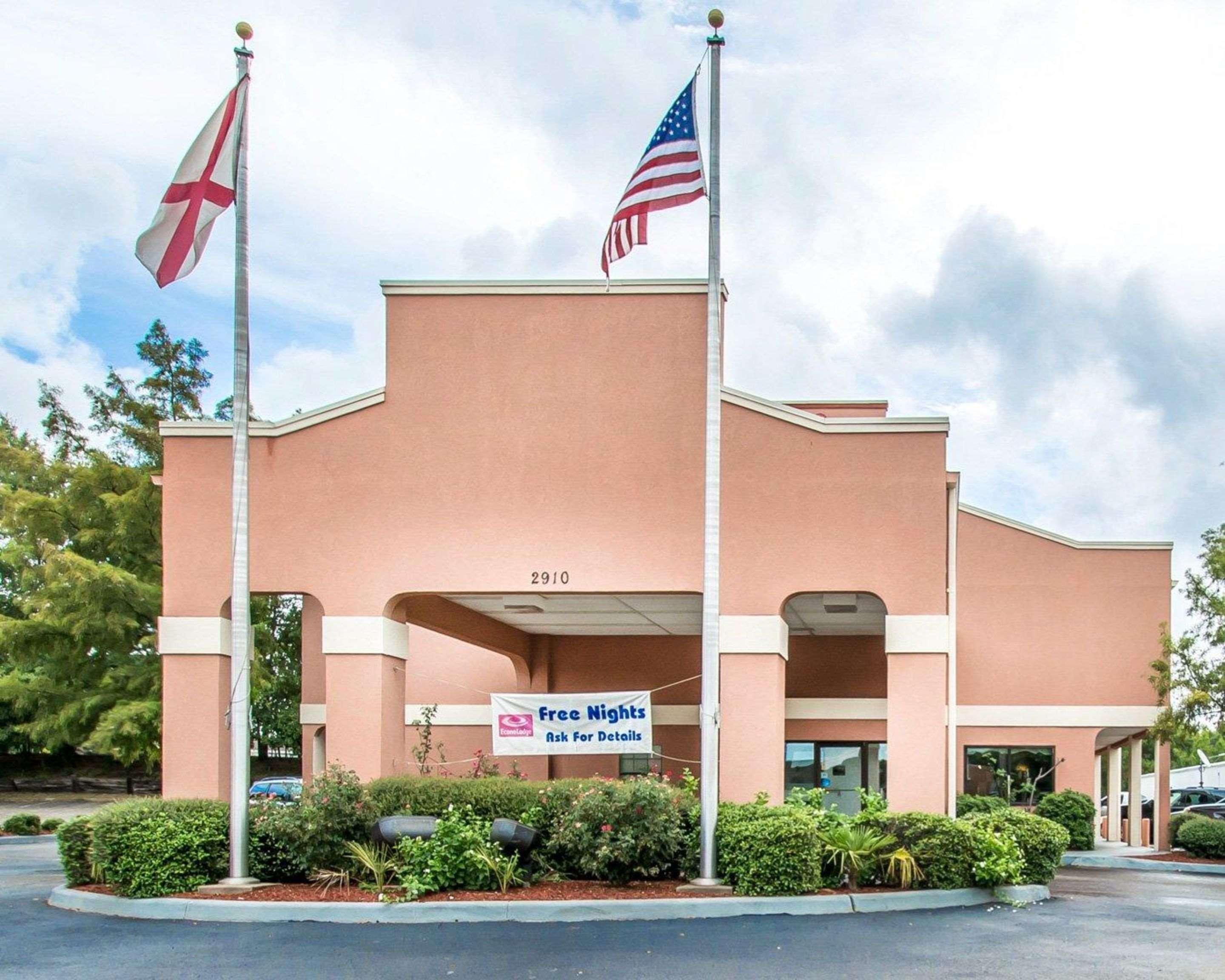 Econo Lodge Dothan Extérieur photo
