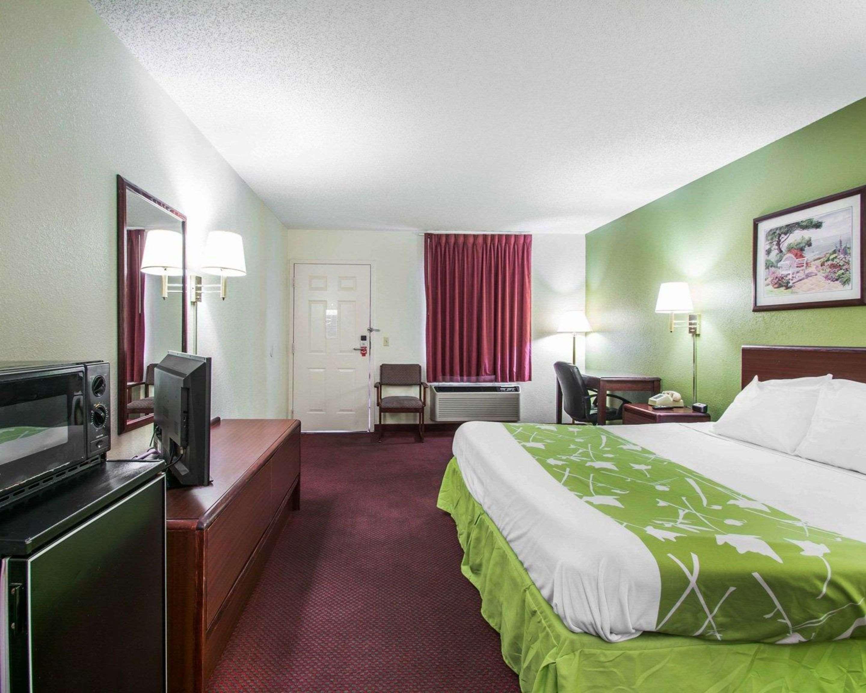 Econo Lodge Dothan Extérieur photo