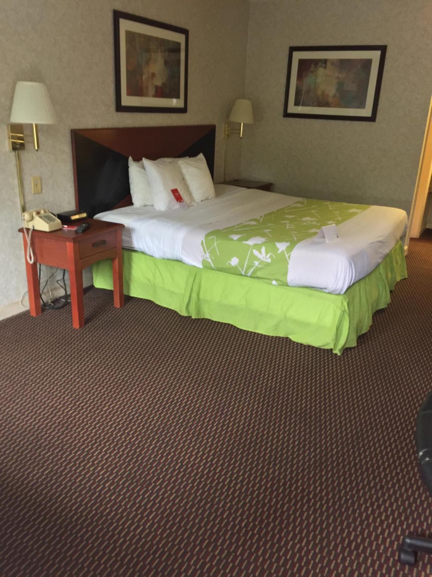 Econo Lodge Dothan Extérieur photo