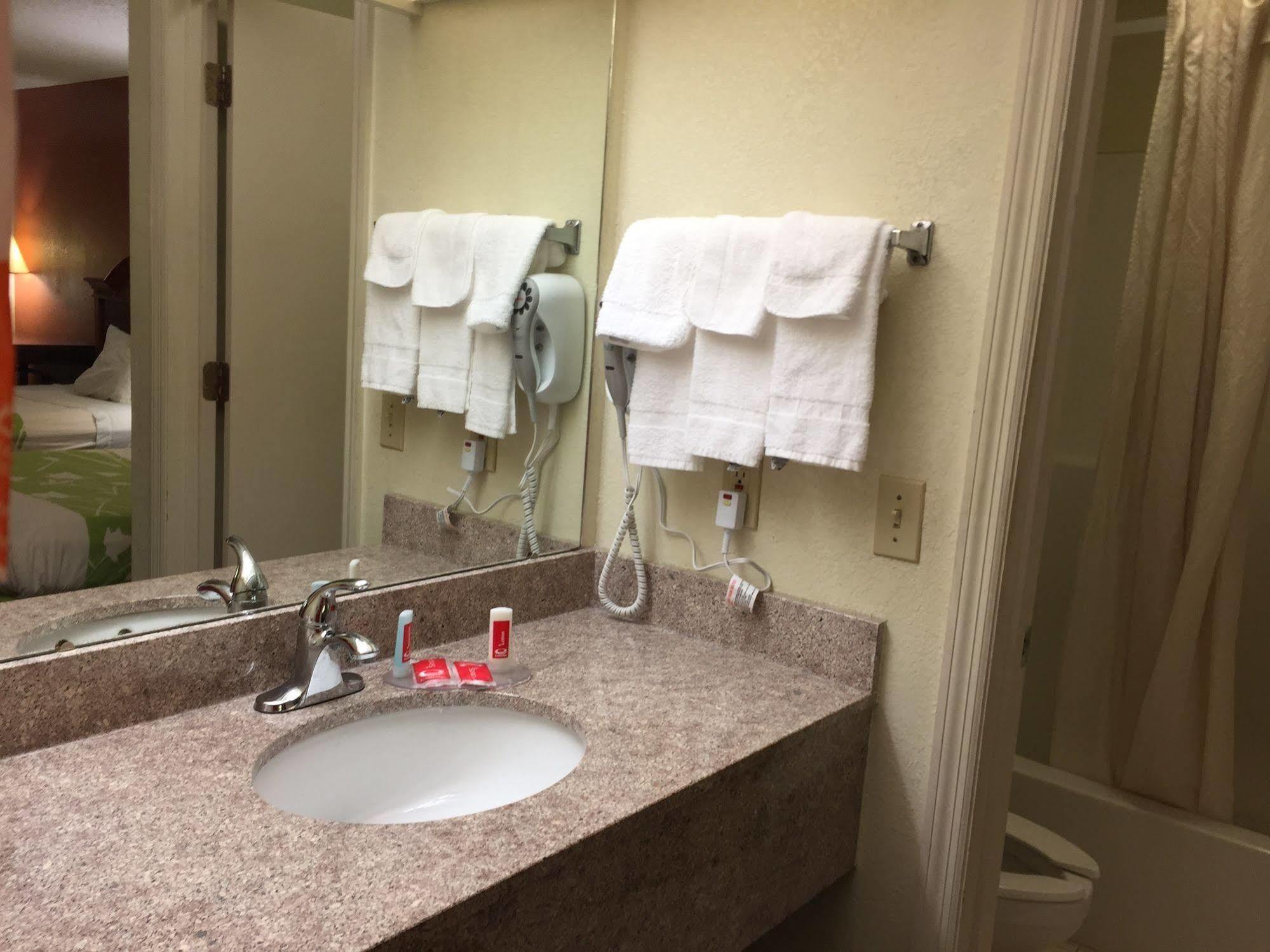 Econo Lodge Dothan Extérieur photo