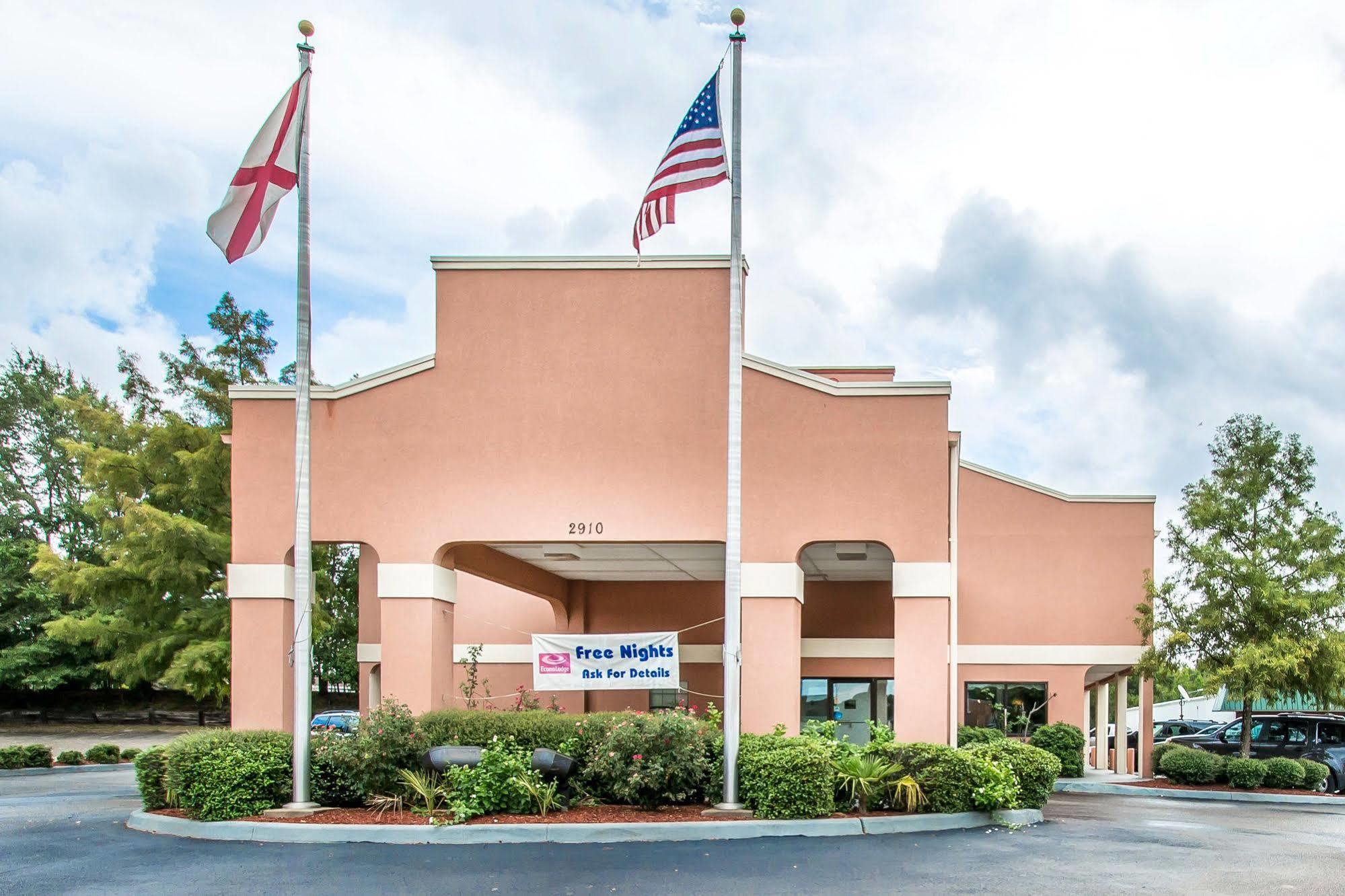 Econo Lodge Dothan Extérieur photo